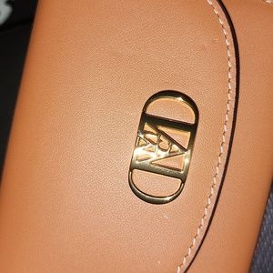 MCM MINI WALLET ON CHAIN NEW